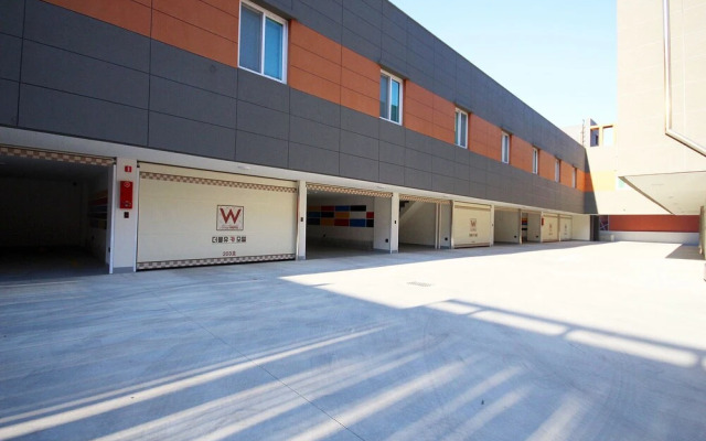 Chilgok Palgongsan W Drive-in