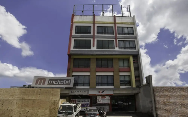 RedDoorz Plus near SM Fairview
