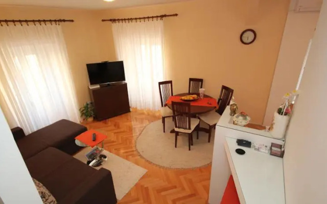 Apartment Toni