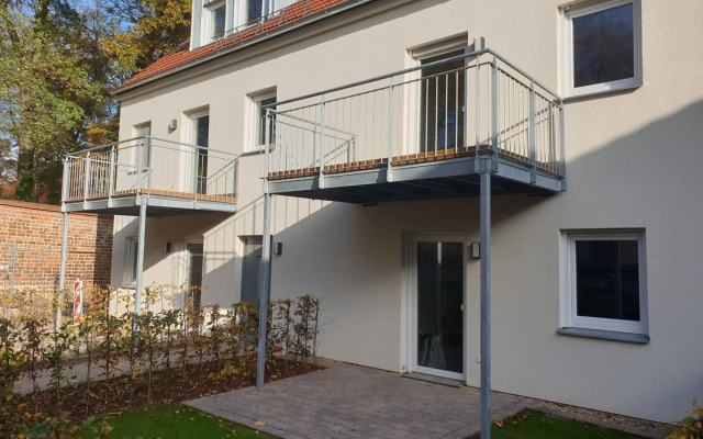 Travel Art Boardinghouse (Lazarettstr.)