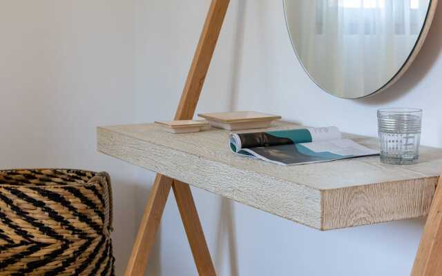 Monogram Travel Paros