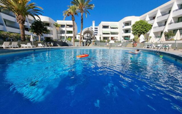 Apartment Casa Palmera only 150 meters to the beach, heated pool, wifi, SAT-TV, balcony with poolview