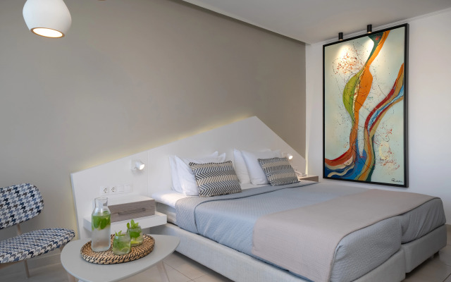 Kassandra Bay Resort, Suites & Spa