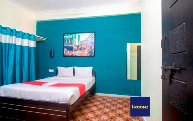 Iroomz Hotel Peaceful Stay Villa