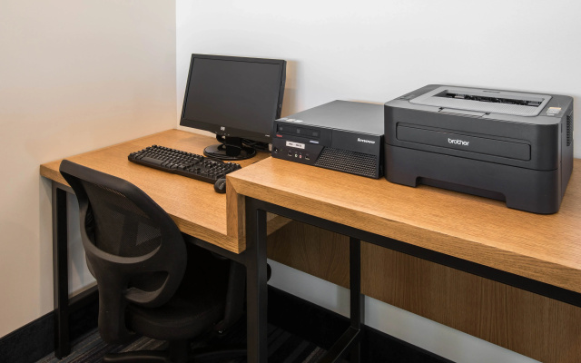 Holiday Inn Express & Suites Ludington by IHG