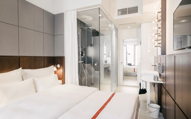 Ruby Lilly Hotel Munich