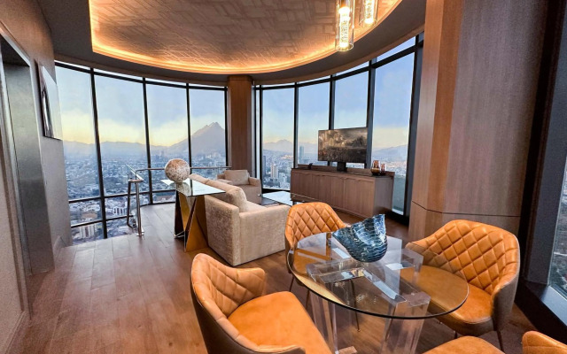 Safi Royal Luxury Metropolitan