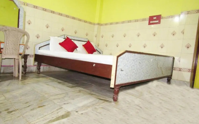 Goroomgo Neelachal Lodge Puri