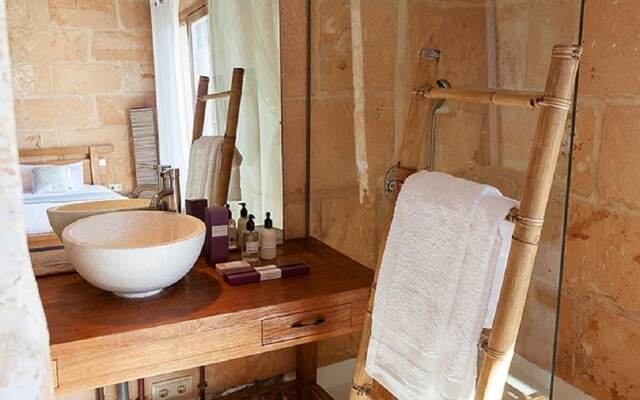 Residence by G Son Covas