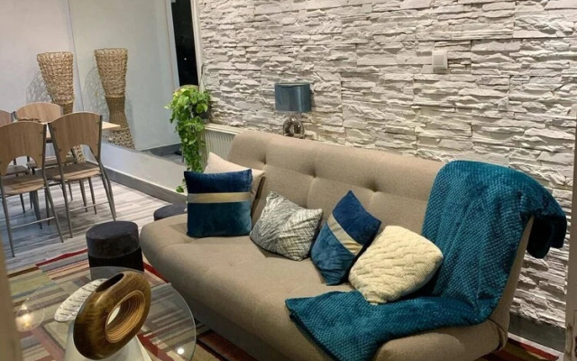 Airport16 B&B