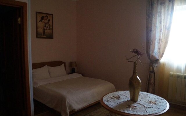 Mini Hotel Fleur