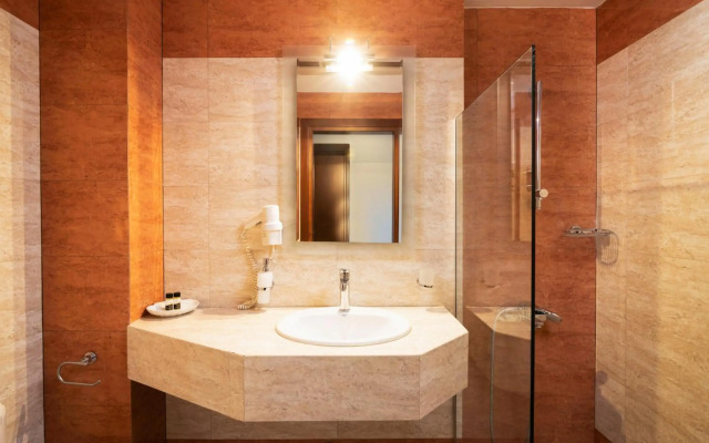 Heaven Hotel