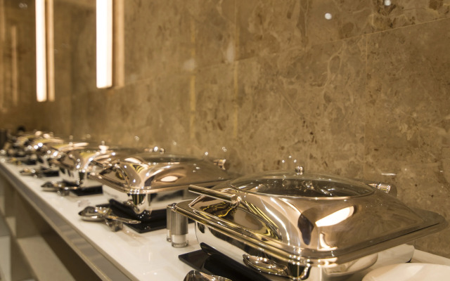 Hotel Auris & Banquets, Mumbai International Airport