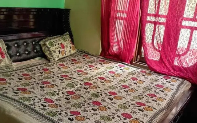 Pop Home 92900 Khalida Homestay