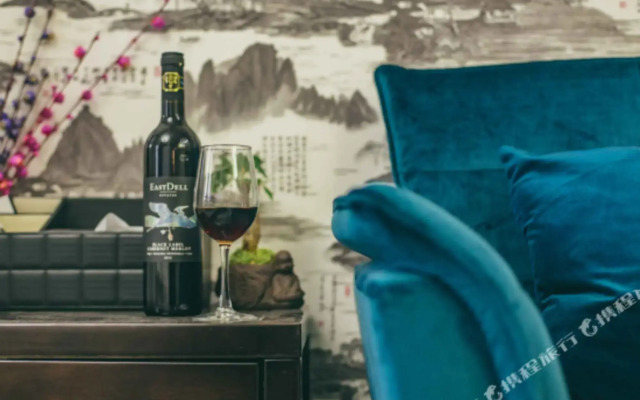 Wuhan Yimige Creative Hotel (Yangjiawan Subway Station)