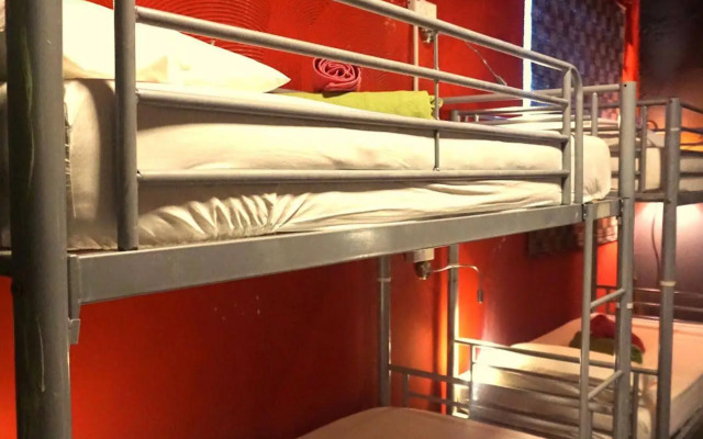 Tropical Guest House