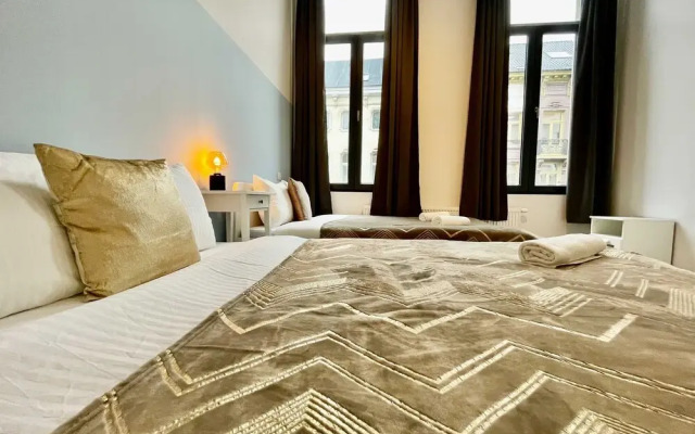 Luxury 2BR 2BA Near Fashion District by Oneluxstay