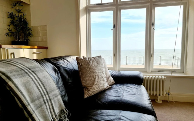 Vitamin Sea - Luxury Beach Apartment - Sleeps 4