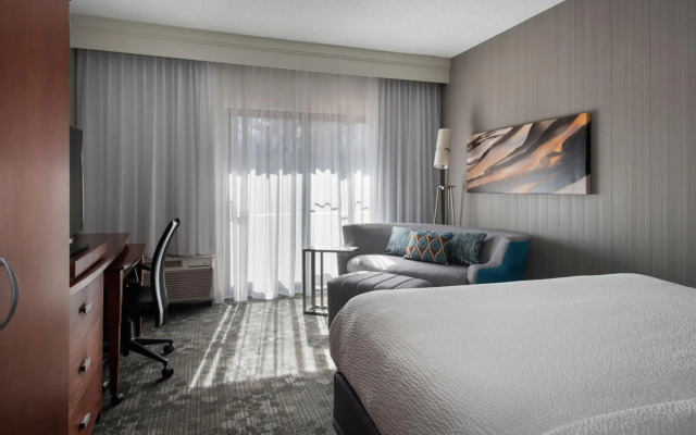 Courtyard by Marriott Mahwah