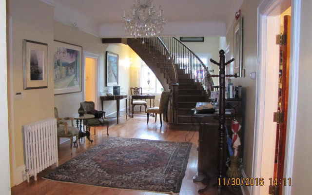 Monroe House Executive Suites