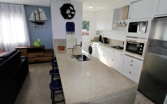 1080 - Apartamento com vista para o mar em Bombinhas