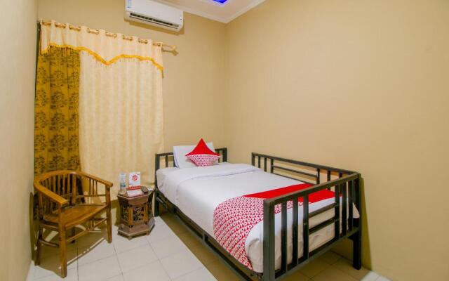 OYO 867 Bettah Coba Homestay