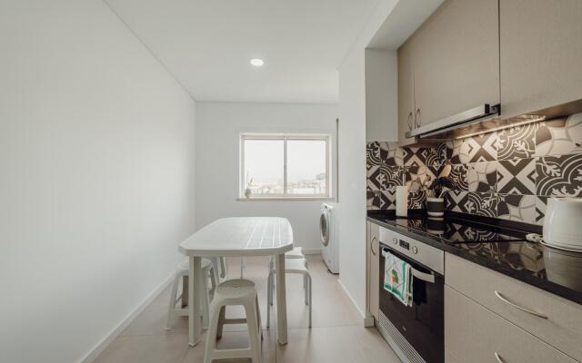 Gaia Terrace With Elevator by Vacationy