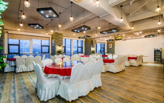 Kunming Xinshichao Hotel (Luo Tsuen Wan New Asia Sports City Branch)