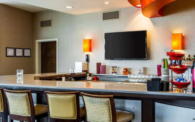 Cambria Suites Appleton