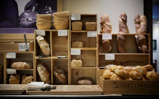 Das Kronthaler - Adults Only