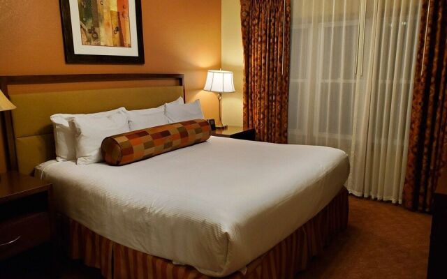 Nashville 2BD Lockoff