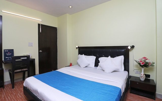 OYO 10666 Hotel Star