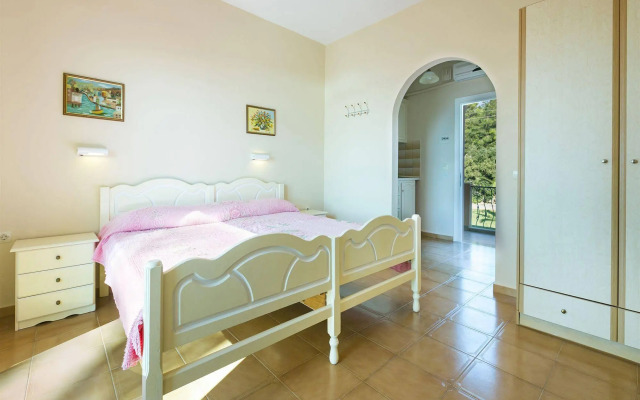 Panorama Fanari Studios & Apartments