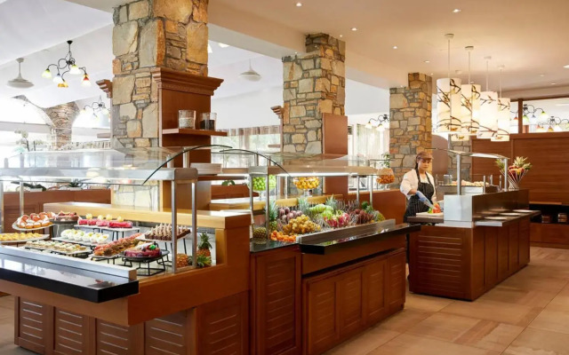 Anthemus Sea Beach Hotel & Spa