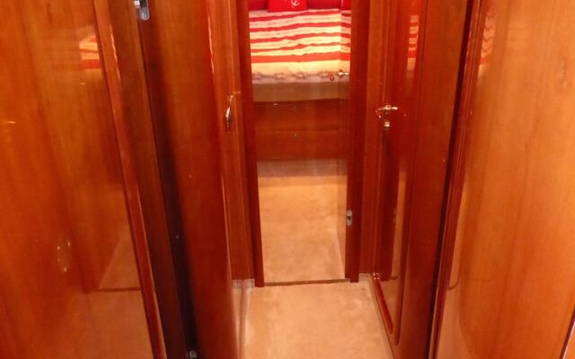 Rhein Yacht Lexa