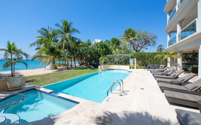 Seabreeze 8 - Luxury 4-bedroom on Seven Mile Beach