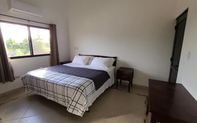Spacious Private 7 Bedroom - Bachelor s Welcome