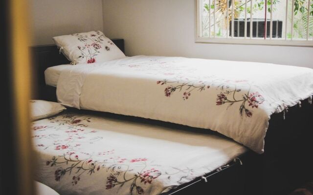 AK Hostel 82