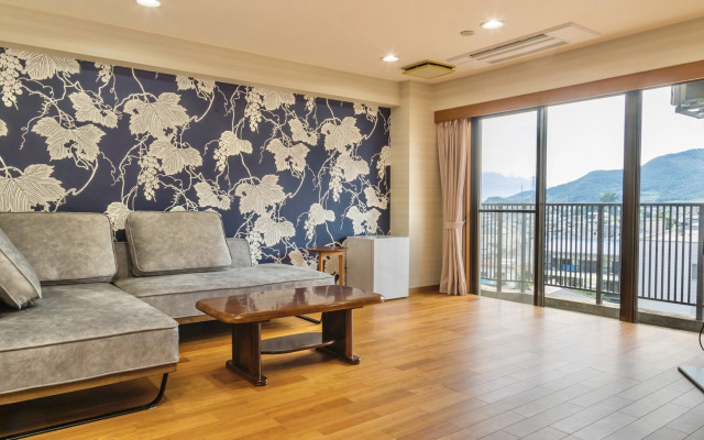 Japanese Onsen Ryokan KOHAKUEN