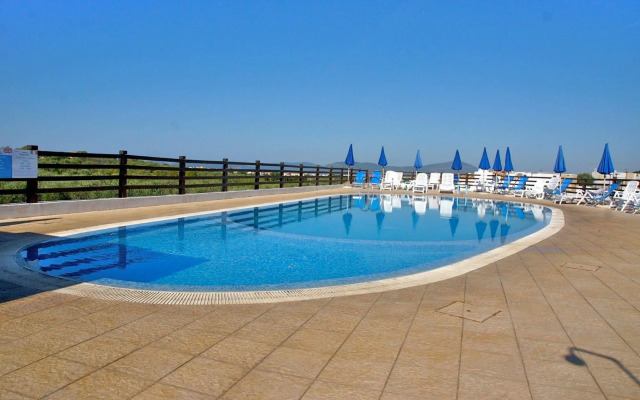 Vista Blu Resort