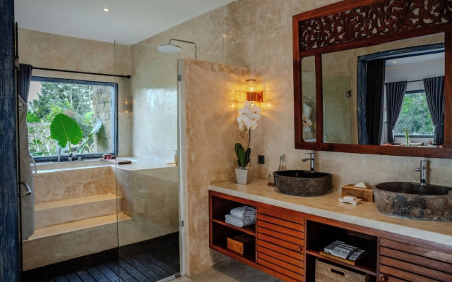 Hoshi Jungle Resort