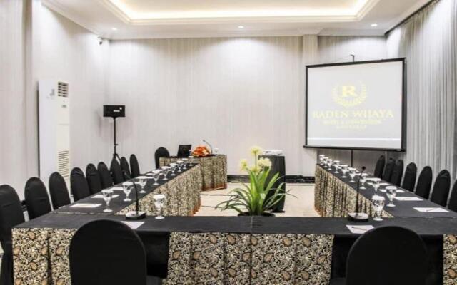 Raden Wijaya Hotel & Convention