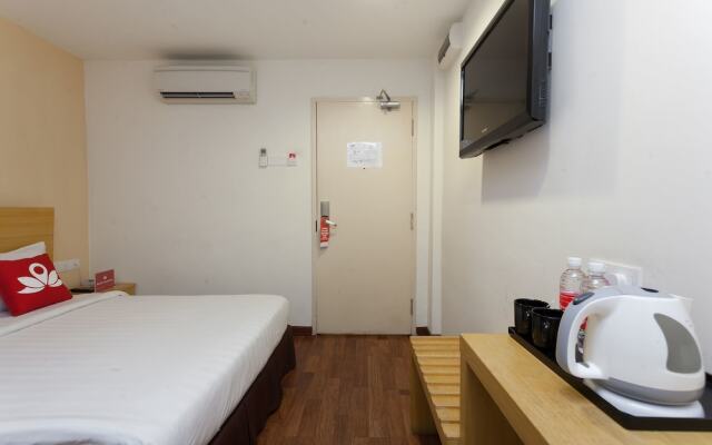 ZEN Rooms Opposite YMCA