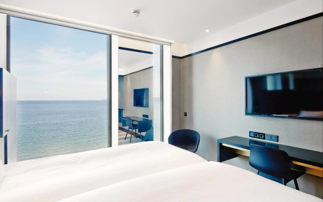 Vox Hotel