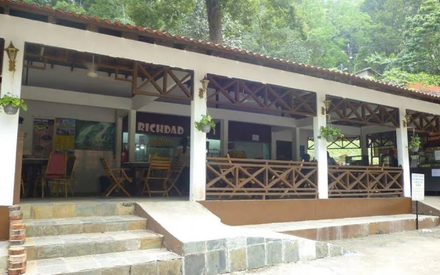 Kota Tinggi Waterfalls Resort