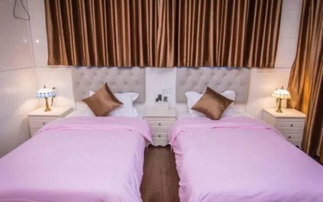 Chaozhou Two Wood Hostel