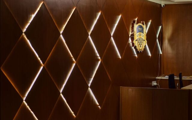 Kensington Suites