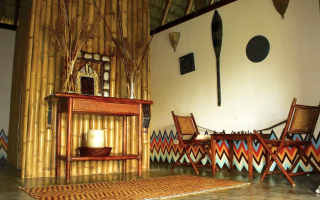 Hotel Punta Teonoste