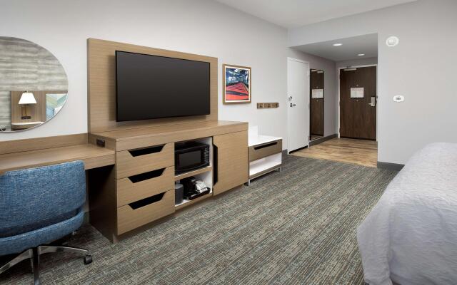 Hampton Inn Boston Logan Airport Chelsea