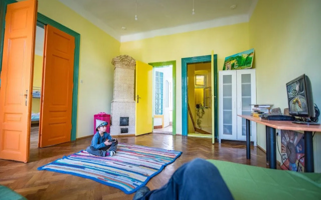Mountain Tale - Hostel